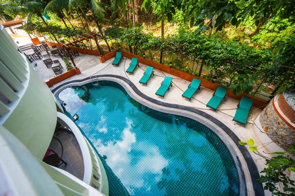 Ratana Hill Patong Aparthotel Екстериор снимка