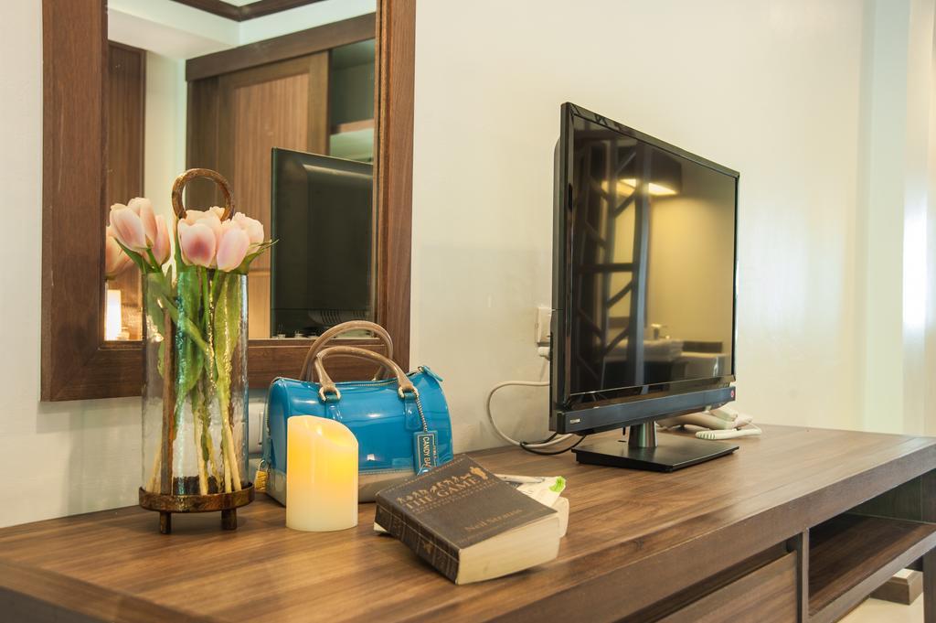 Ratana Hill Patong Aparthotel Екстериор снимка