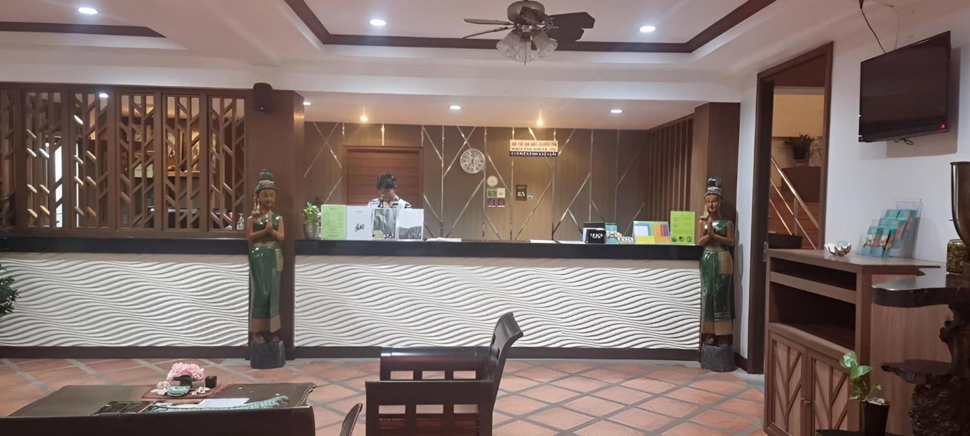Ratana Hill Patong Aparthotel Екстериор снимка