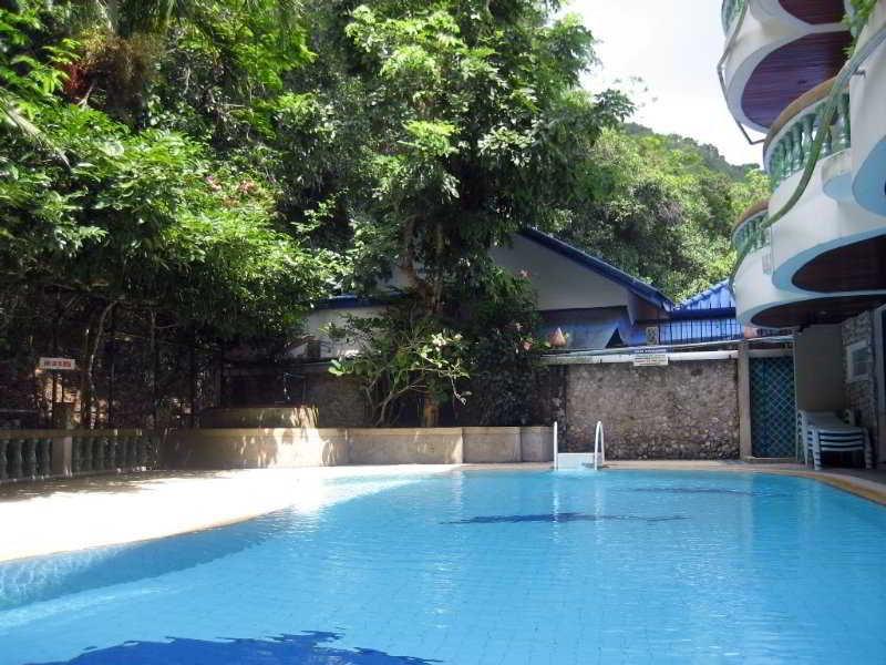Ratana Hill Patong Aparthotel Екстериор снимка